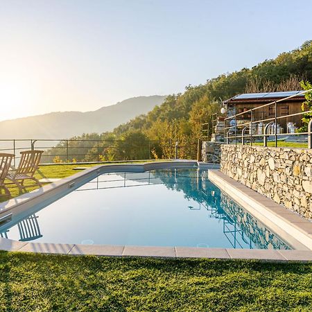 Cozy Pool-Side House With Sea View Villa Rapallo Bagian luar foto