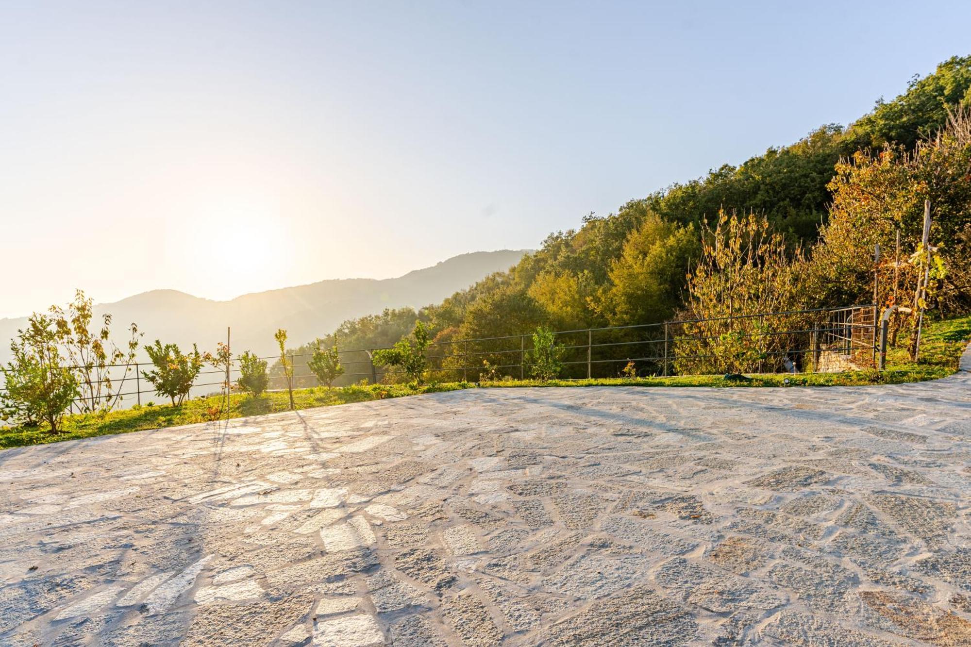 Cozy Pool-Side House With Sea View Villa Rapallo Bagian luar foto