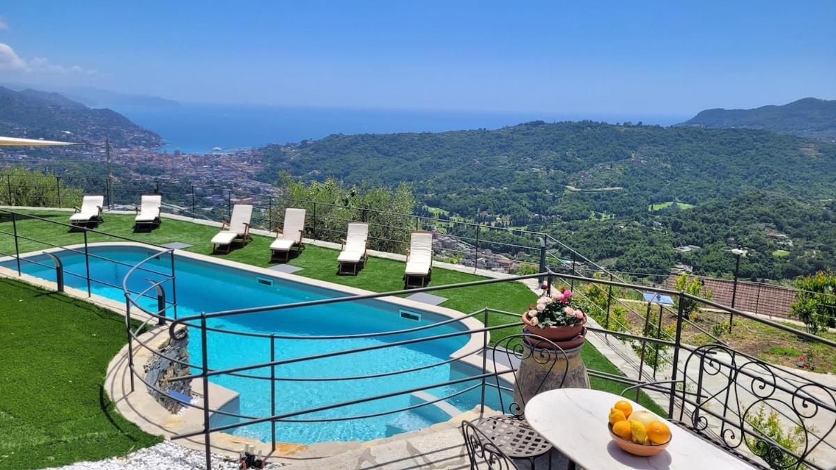 Cozy Pool-Side House With Sea View Villa Rapallo Bagian luar foto